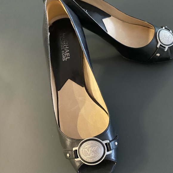 Michael Kors high pump - Picture 2 of 2